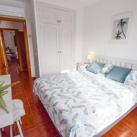 Balcon De Frigiliana: Modern Pool Retreat With Parking * Frigiliana