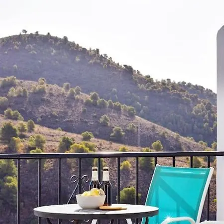 Apartment Balcon De Frigiliana: Modern Pool Retreat With Parking *